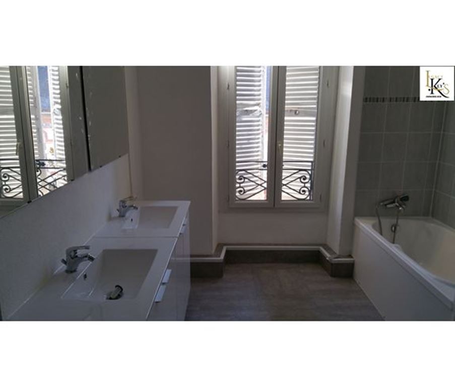 Immeuble TARBES (65000) Legacy Key's Immo