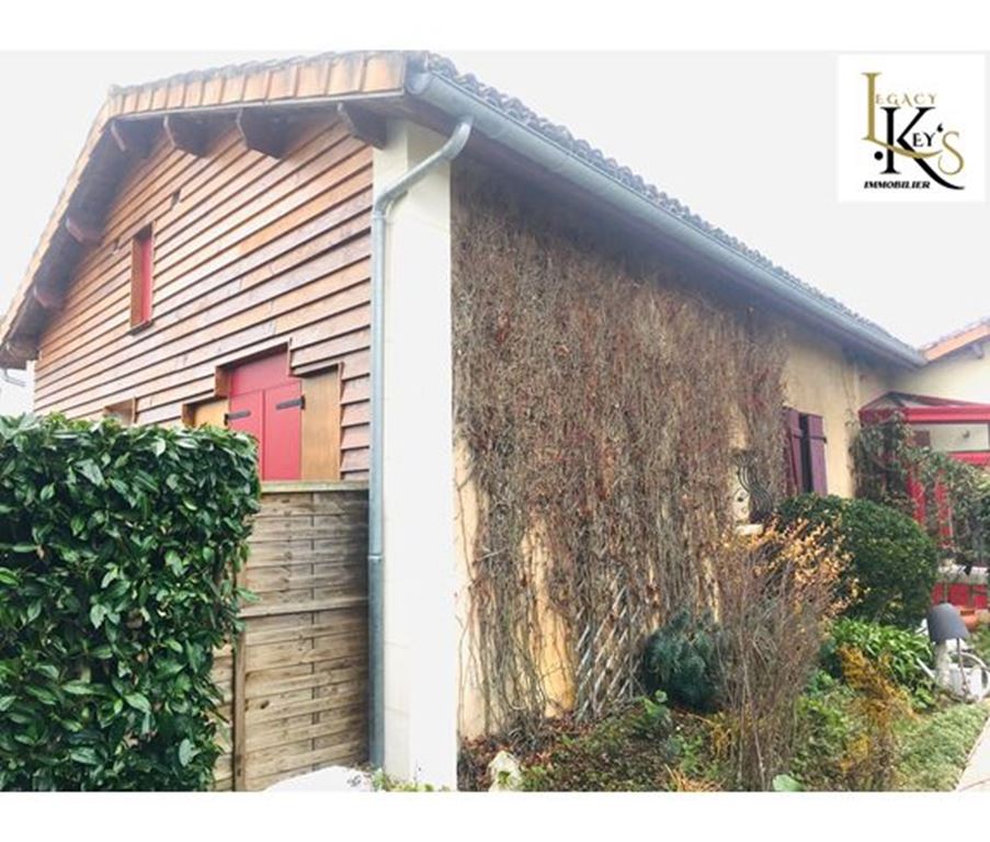 Immeuble LE HAILLAN (33185) Legacy Key's Immo