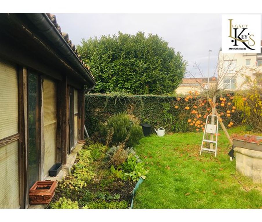 Immeuble LE HAILLAN (33185) Legacy Key's Immo